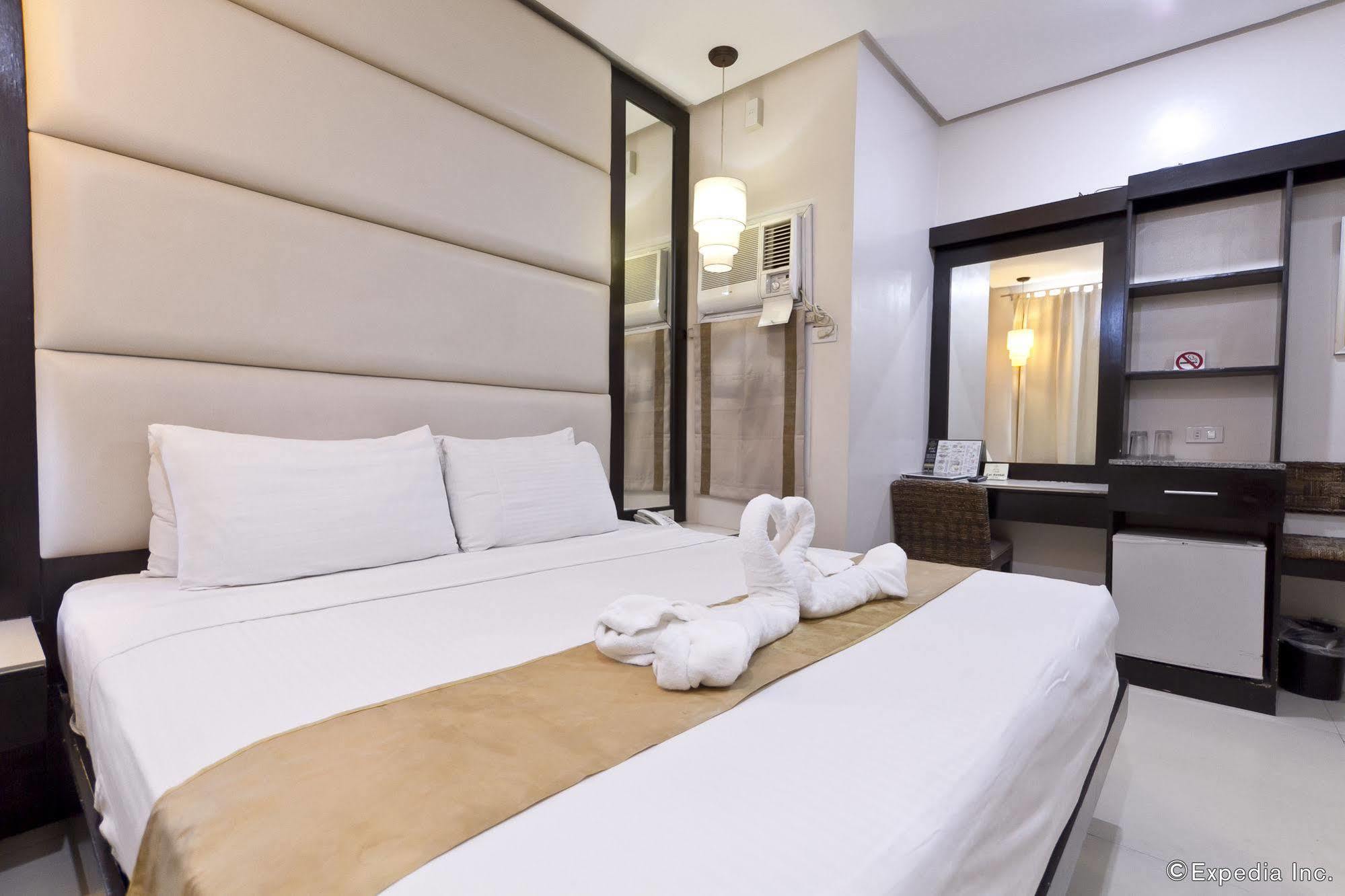 Hotel Stella Cebu Exteriör bild